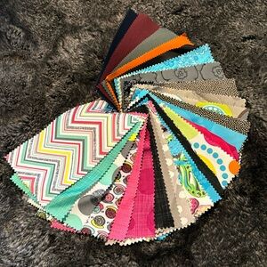Full medium ring of Thirty-One fabric swatches